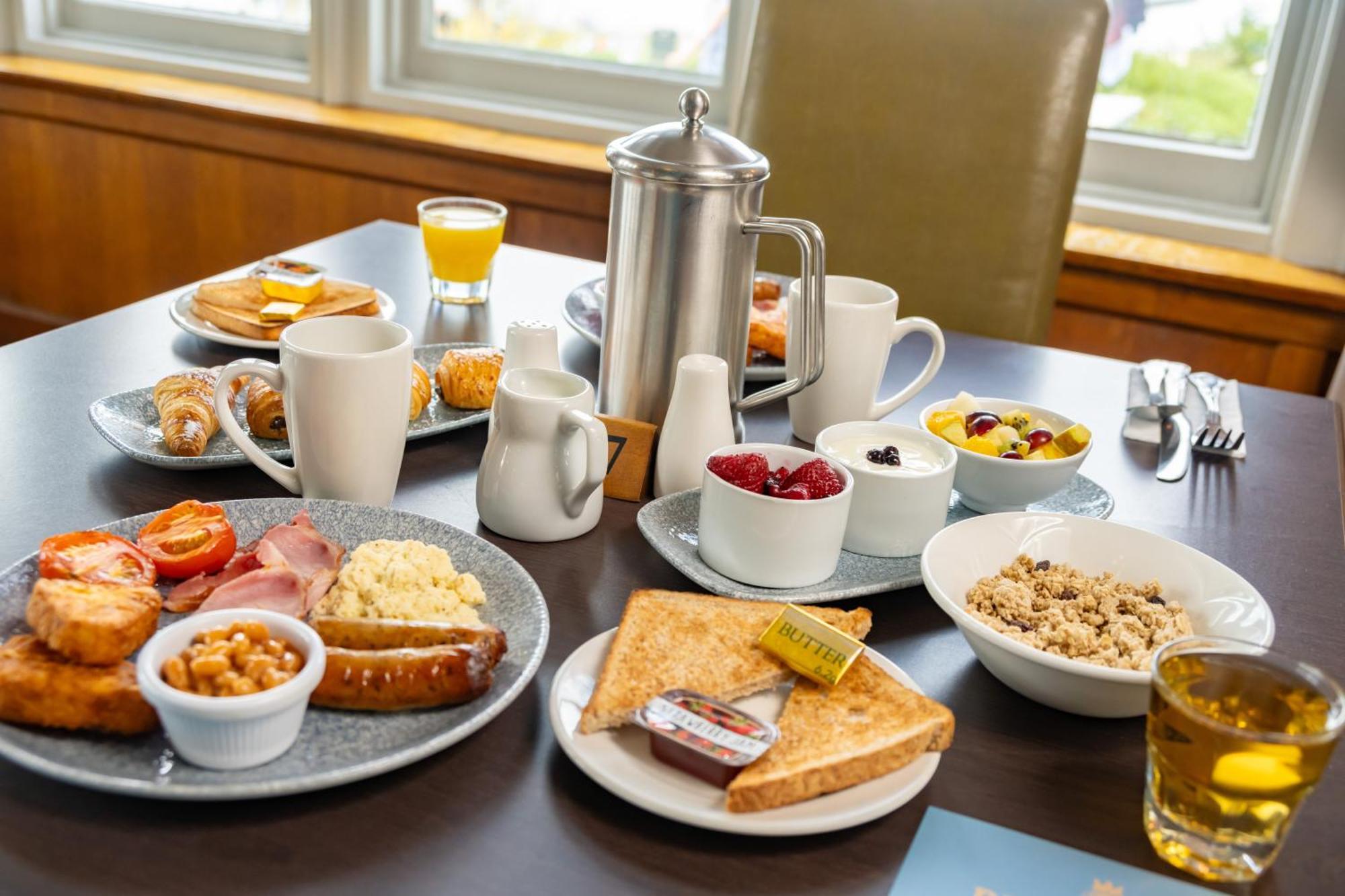 The Golden Lion Hotel Ханстантон Экстерьер фото