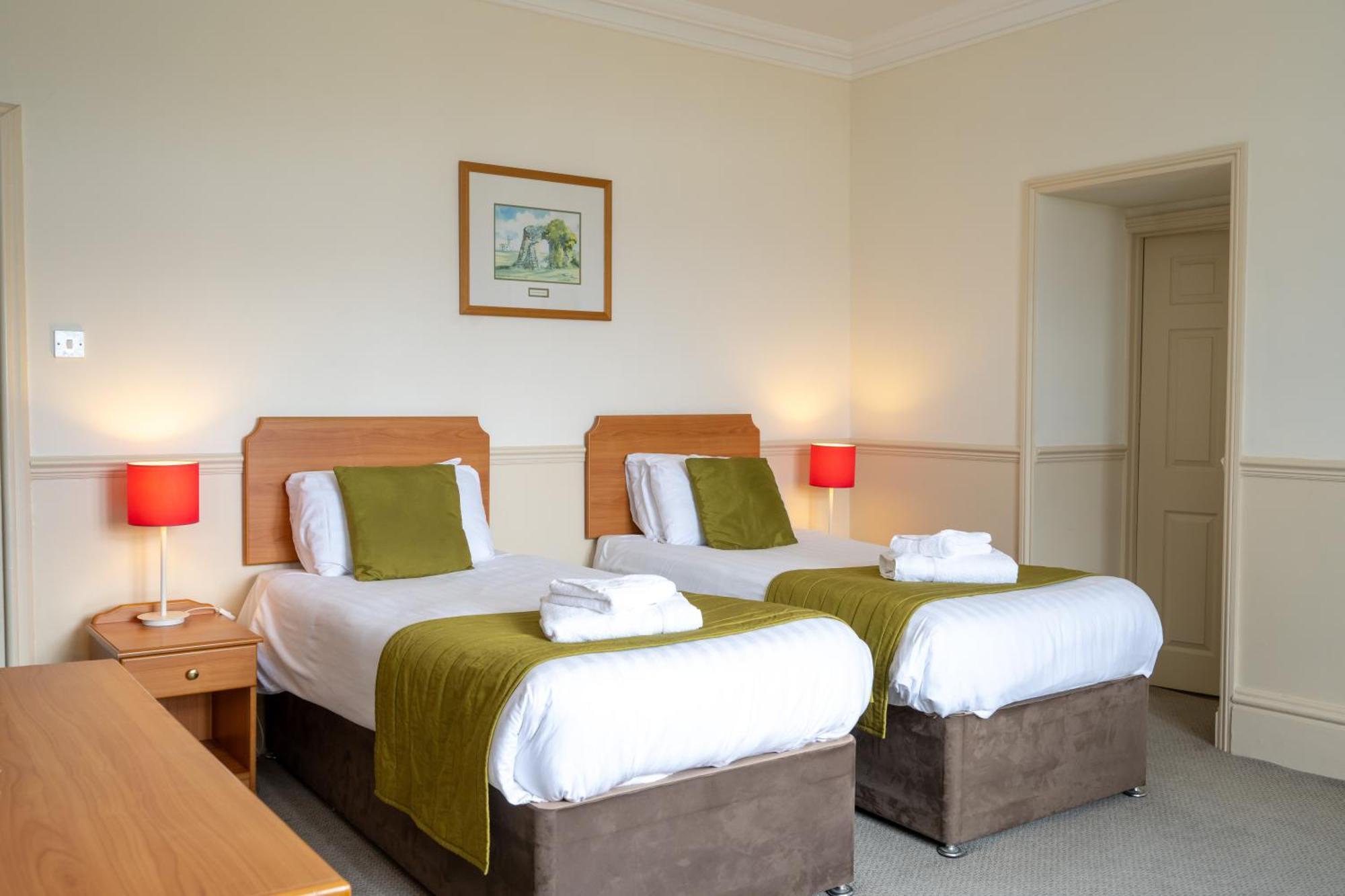 The Golden Lion Hotel Ханстантон Экстерьер фото